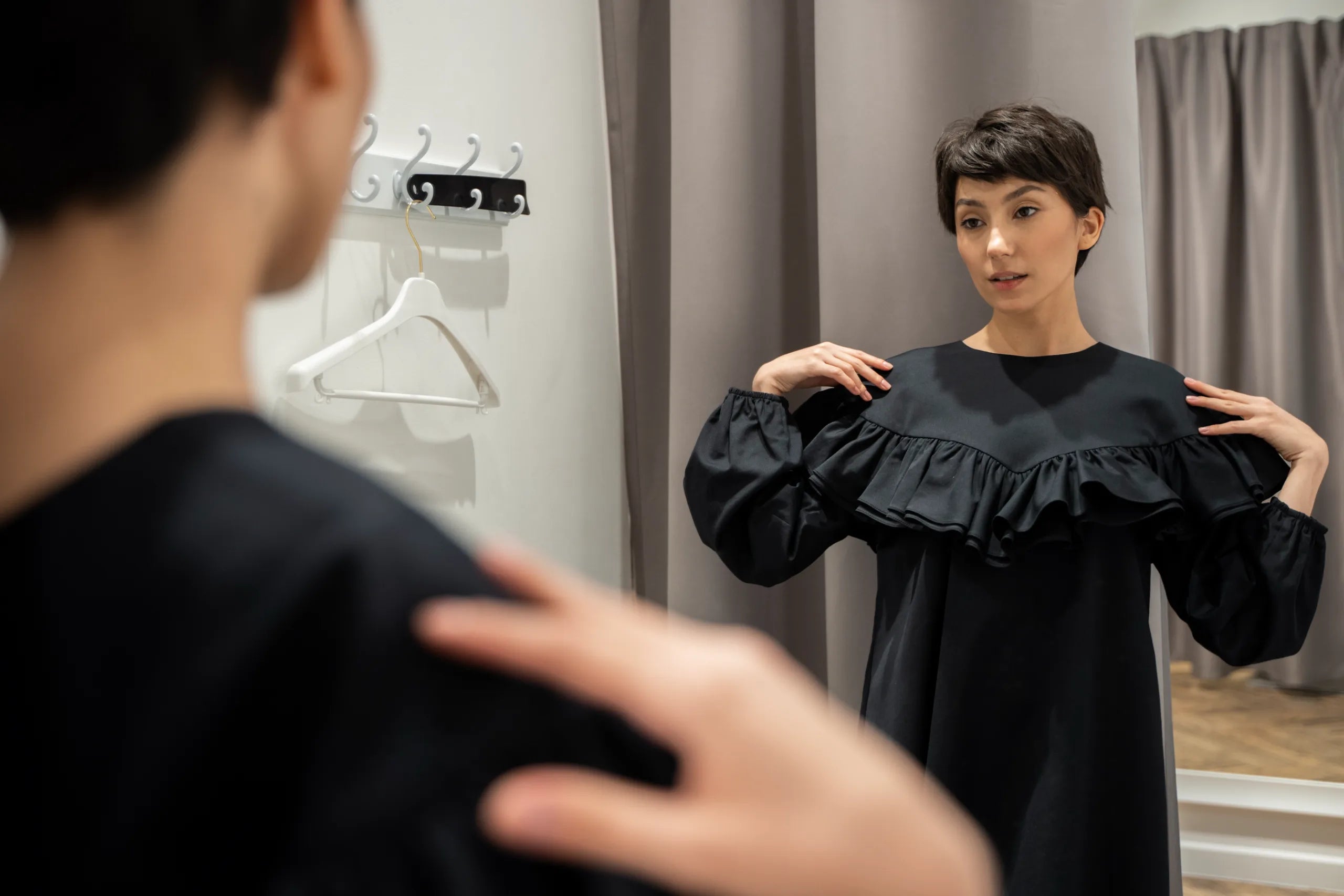 From Fitting Room Anxiety to Closet Confidence: The Psychology of a Good Fit
