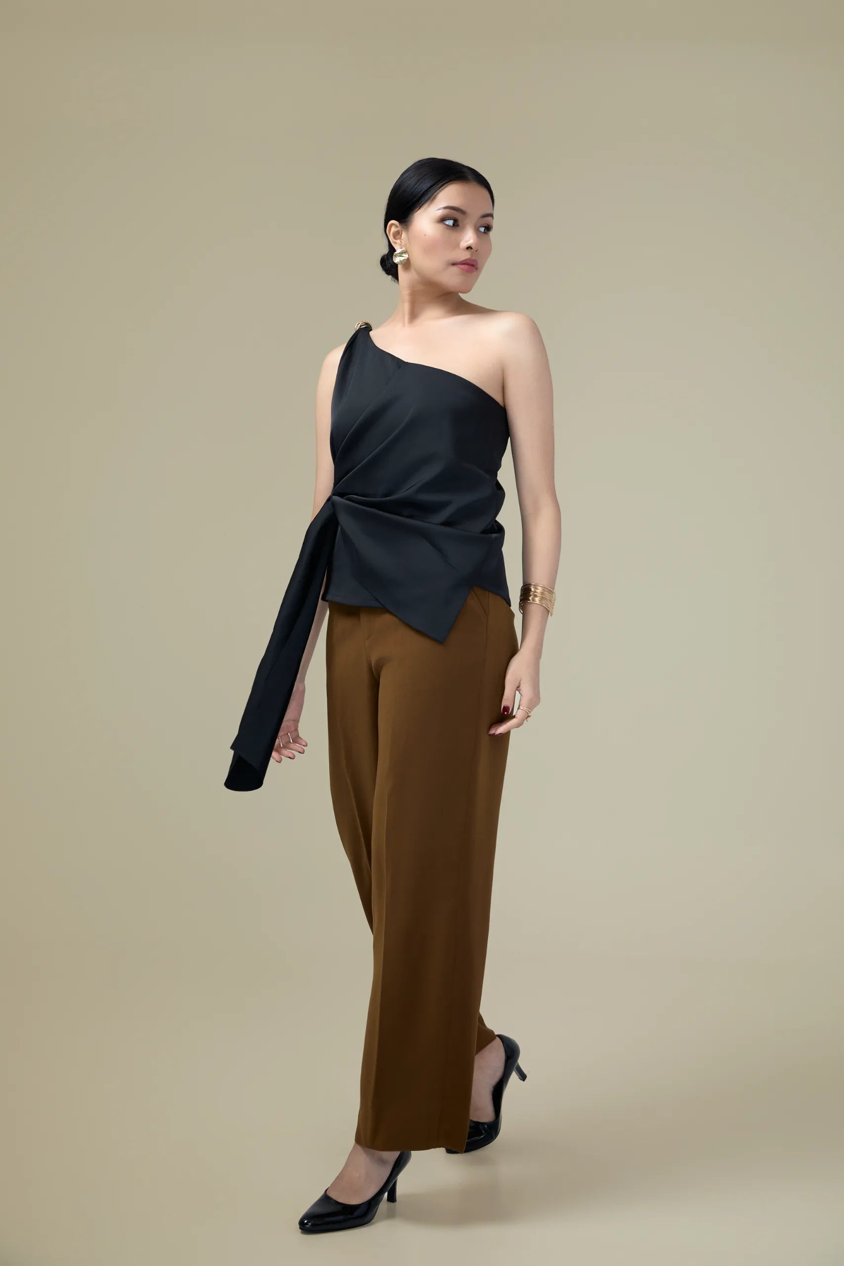 Tempesté- asymmetric one-shoulder top