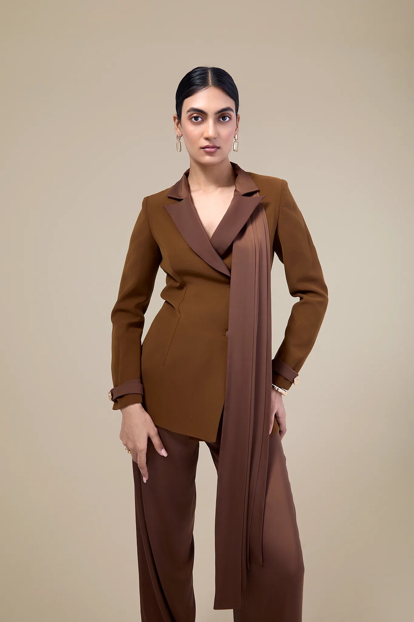 Échelon- wide-legged pants