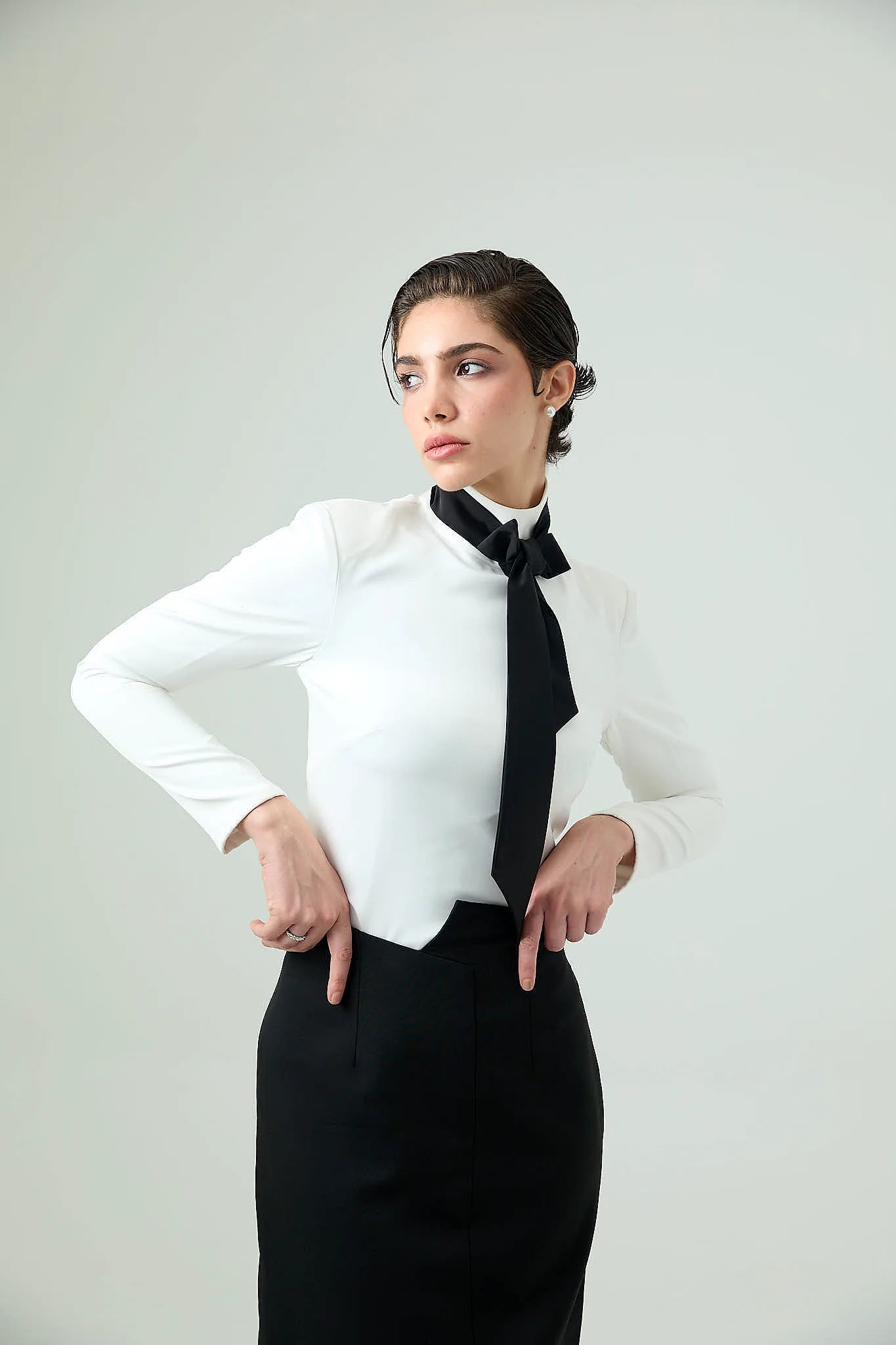 Noirvellé-high neck top