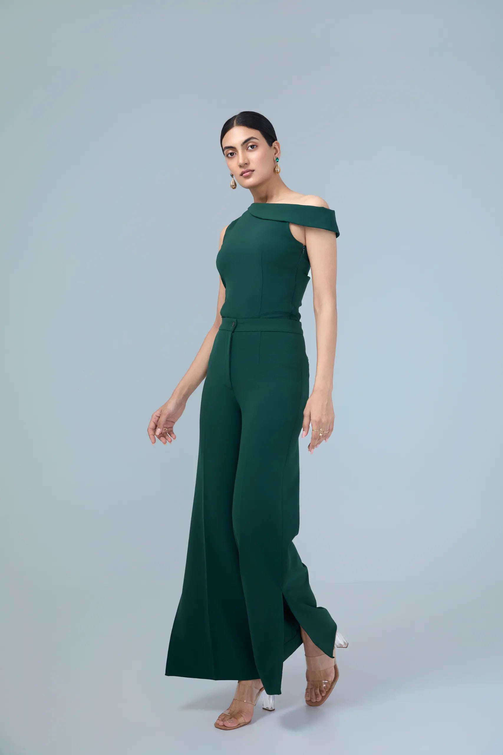 Noir Élan-Asymmetric top