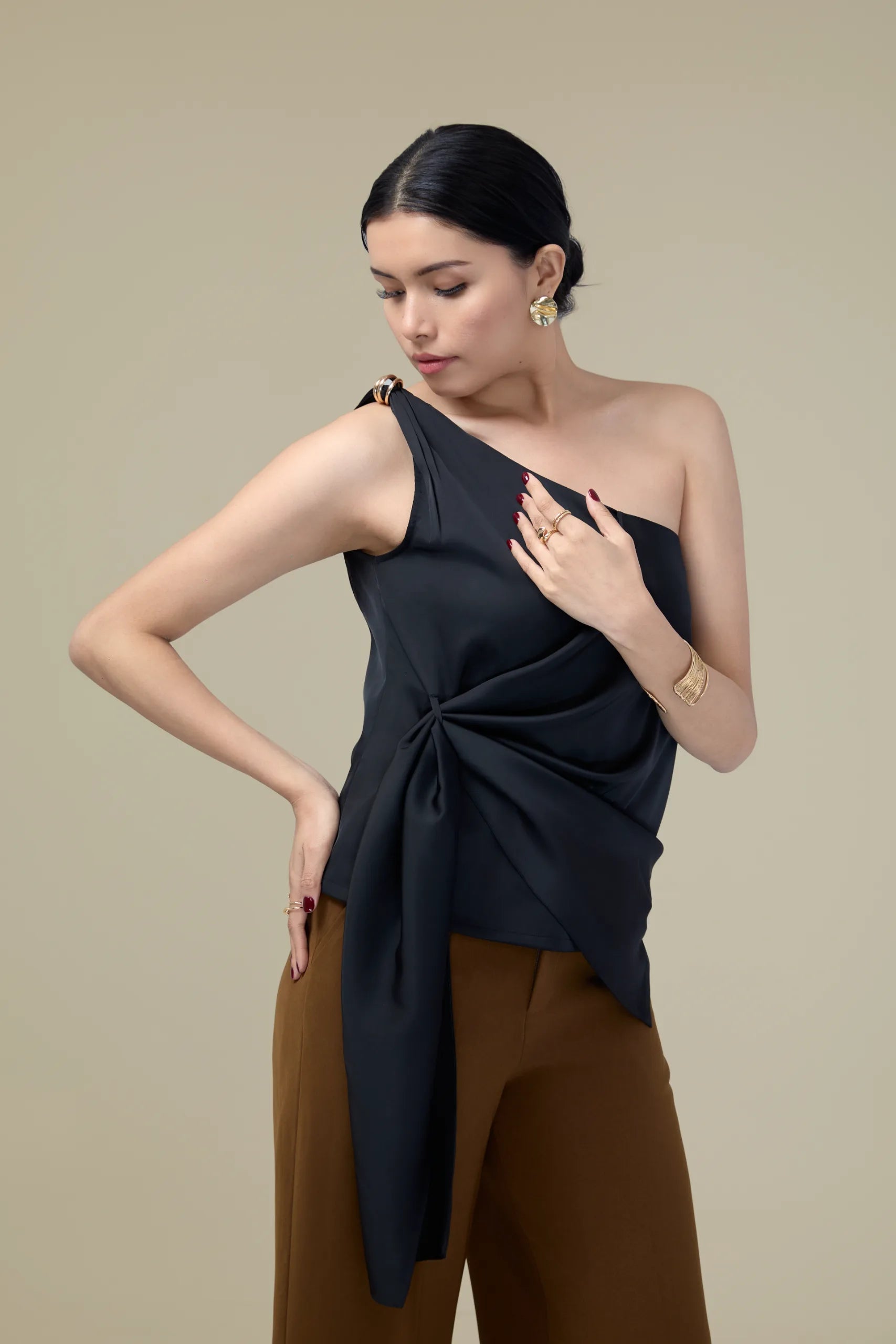 Tempesté- asymmetric one-shoulder top