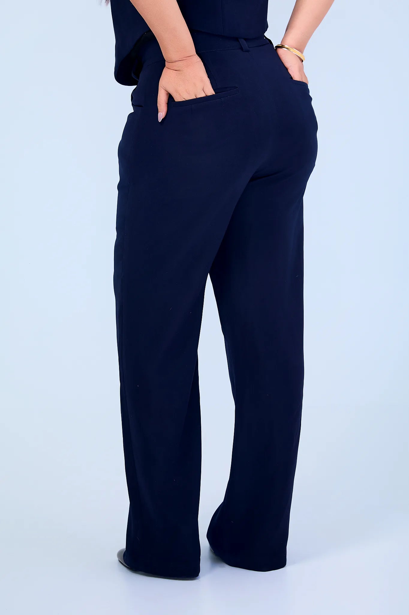 Lévoire-high-waisted wide-leg pants